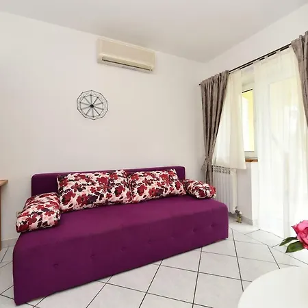 Appartement Nela *